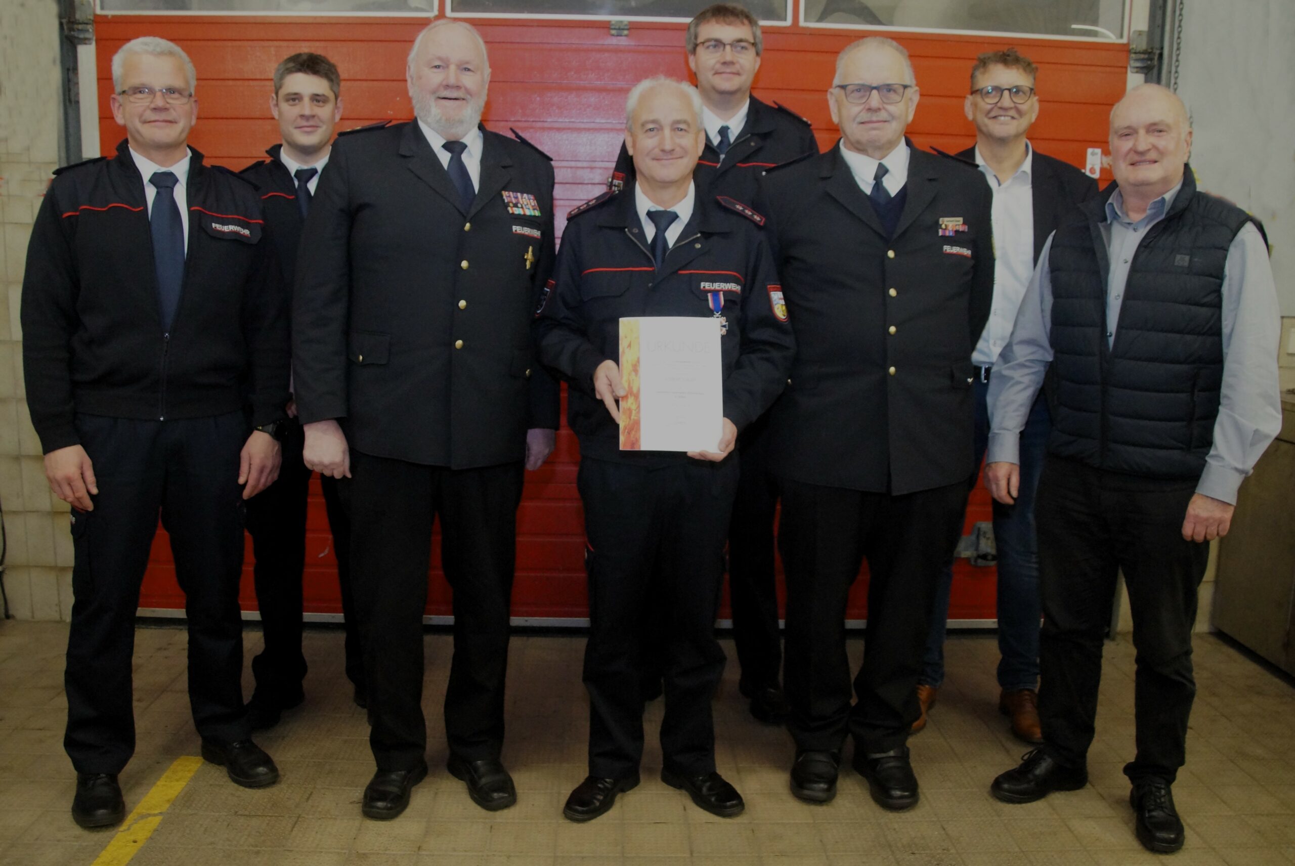 Hauptlöschmeister Volker Lauer aus Saarfels erhielt das das Ehrenkreuz des Deutschen Feuerwehrverbandes in Silber